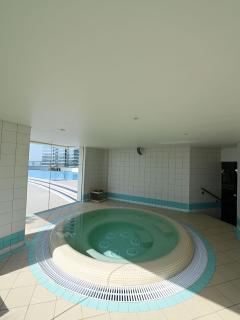 Urban Retreat - Premium Stay - Gym & Pool Access - 2