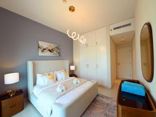 Urban Retreat - Premium Stay - Gym & Pool Access - 8