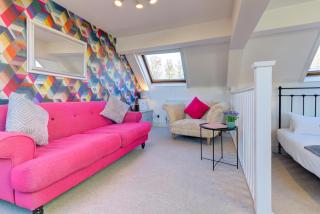 Modern Studio Apartment Central Stamford Prime Location - 5