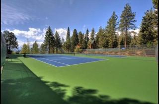 Dollar Point for 10 with hot tub-One block to the beach - 2