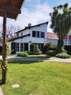 Hermoso Chalet 6 personas a cuadras del Mar - 0