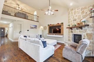 5BD 4BA Entertainment Hub - Playground Cinema Gym - 5