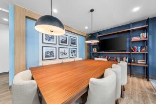 Everhome Suites Ontario - 9