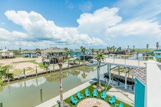 Dream Canal Front Firepit Kayking & Fishing - 5