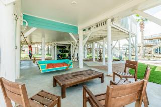 Dream Canal Front Firepit Kayking & Fishing - 2