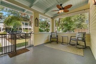 Secret Garden Hideaway l Walk to DNTN l Sleeps 8 - 1