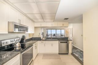 Royal Towers B507 - 1