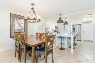 Marko Villa Oceanfront Condo - 4