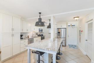 Marko Villa Oceanfront Condo - 1