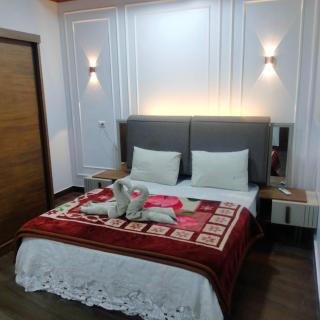 Queen of the Nile - 2