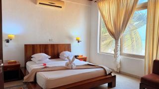 Coconut Grove Beach Resort - 4