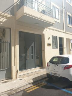 OLGA Luxury Suite I 5 min from airport I central location I traditional village - 8