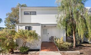 Paradise at Footprints Preston Beach - 2