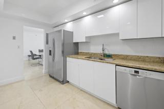 Oceanfront corner unit - 2