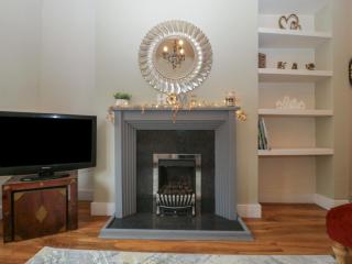 Lush House - 6