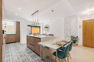 Chic Marbella Getaway - 8