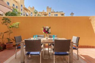 Chic Marbella Getaway - 1