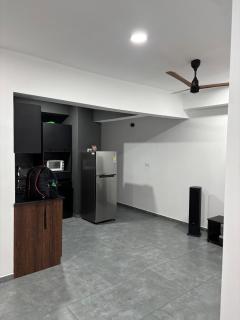 Cozy Urban Retreat in Vyttila - Kochi - 6