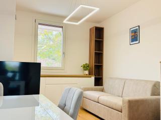 Modern penthouse in Treviso with terrace and garage - 5