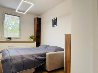 Modern penthouse in Treviso with terrace and garage - 4