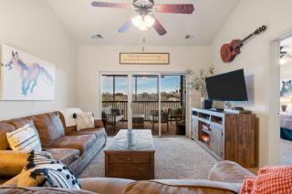 Whippoorwill Woods - 3 BDR with Tons of Amenities - 7