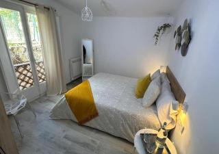 Habitación Roca Foradada en Casa Camí de les Aigües Monistrol de Montserrat - 0