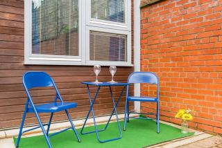 Unique 1 Bed house with Private Parking - 9