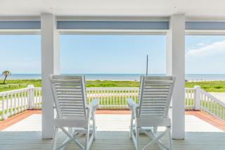 Stunning Beachfront Large Deck Sleeps 14 - 8