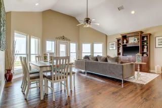 Stunning Beachfront Large Deck Sleeps 14 - 3