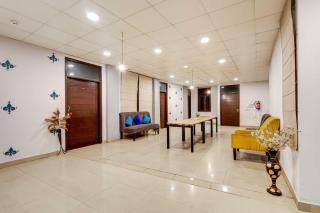 Super OYO Townhouse Anmol Residency - 8