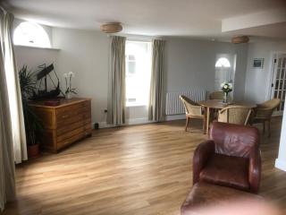 Brand new 75 square metre sea view apartment - 9