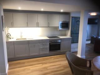 Brand new 75 square metre sea view apartment - 6