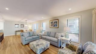 7809 Centre Court - 4