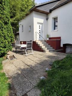 Charmantes Haus-im-Haus Apartment mit eigenem Hauseingang - 8