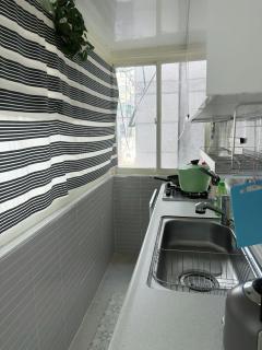 uproom3弘大入口站地铁9号出口步行3分钟绝佳位置 - 4