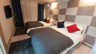 uproom3弘大入口站地铁9号出口步行3分钟绝佳位置 - 1