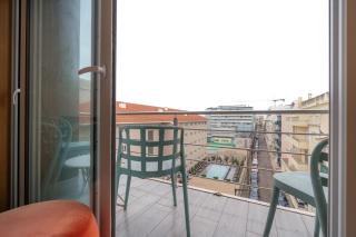 Maestro Apartment by LovelyStay - 9