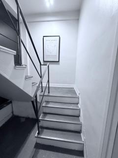 Chic 3BD 2BA- 25 min to downtown - 9