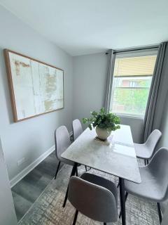 Chic 3BD 2BA- 25 min to downtown - 6