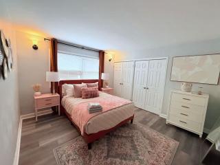 Chic 3BD 2BA- 25 min to downtown - 2