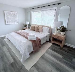 Elegant & Elevated 4BD 2 BA - 0