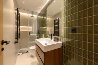 Amplio piso exterior de un dormitorio en el barrio La Latina Temporal SCR7B1 - 5