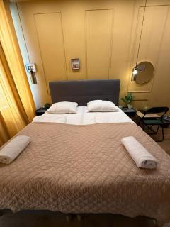 Group-Friendly 4BR Close to Westbahnhof - Vienna - 1