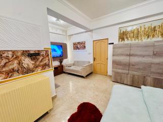 Brand New Luxurious Dreamview Beach Front Apartment - 3