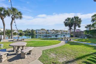 1102 Shoreline Towers Gulf Front Condo- Free Beach Setup 2025 - 8