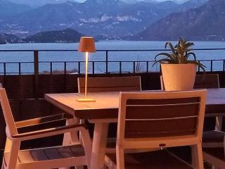 Una terrazza sul lago - 4