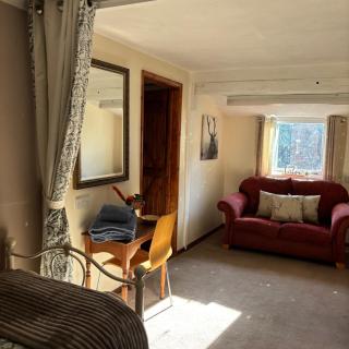 2 Bed Barn - Sleeps 4 - Pets - Parking - Wifi - 7