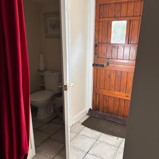 2 Bed Barn - Sleeps 4 - Pets - Parking - Wifi - 2
