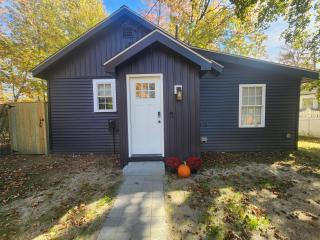 Otter's Paradise - 1