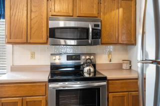 The Cottages on Lake Bluff - Nearby Table Rock Lake - 1